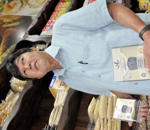 Produtor e engenheiro agrônomo Hidenori Kudo produz feijão preto/ Divulgação