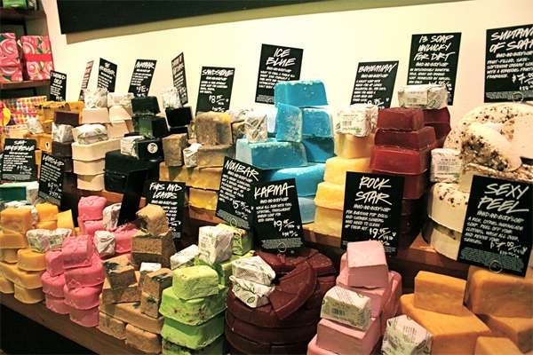 lush-beauty-cosmetics-personal-care-soap-1