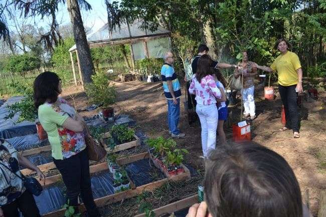 Viveiro de mudas nativas inaugurado na tarde de hoje ficará sob responsabilidade e cuidados dos próprios alunos da Escola Wolfram Metzler