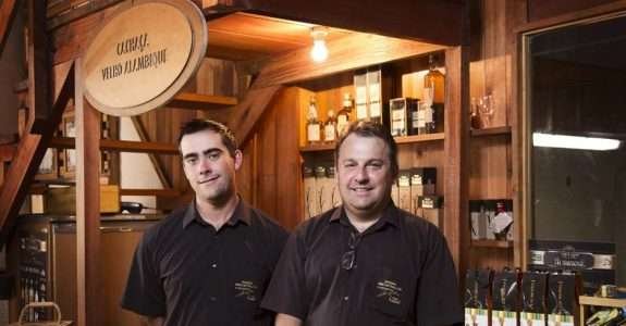 Empresa aposta na qualidade para popularizar cachaça gaúcha