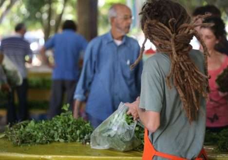 Alimentos orgânicos conquistam o paladar de consumidores em Porto Alegre Alimentos orgânicos conquistam o paladar de consumidores em Porto Alegre
