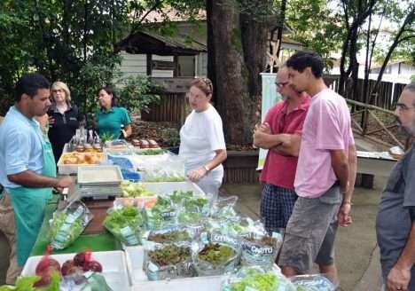 Feira de orgânicos em Bosque Alceu Geribello Feira de orgânicos em Bosque Alceu Geribello