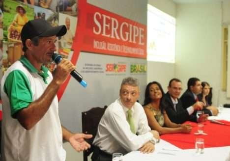 Projeto ‘Feira sobre Rodas’ é inaugurado em Sergipe Projeto ‘Feira sobre Rodas’ é inaugurado em Sergipe